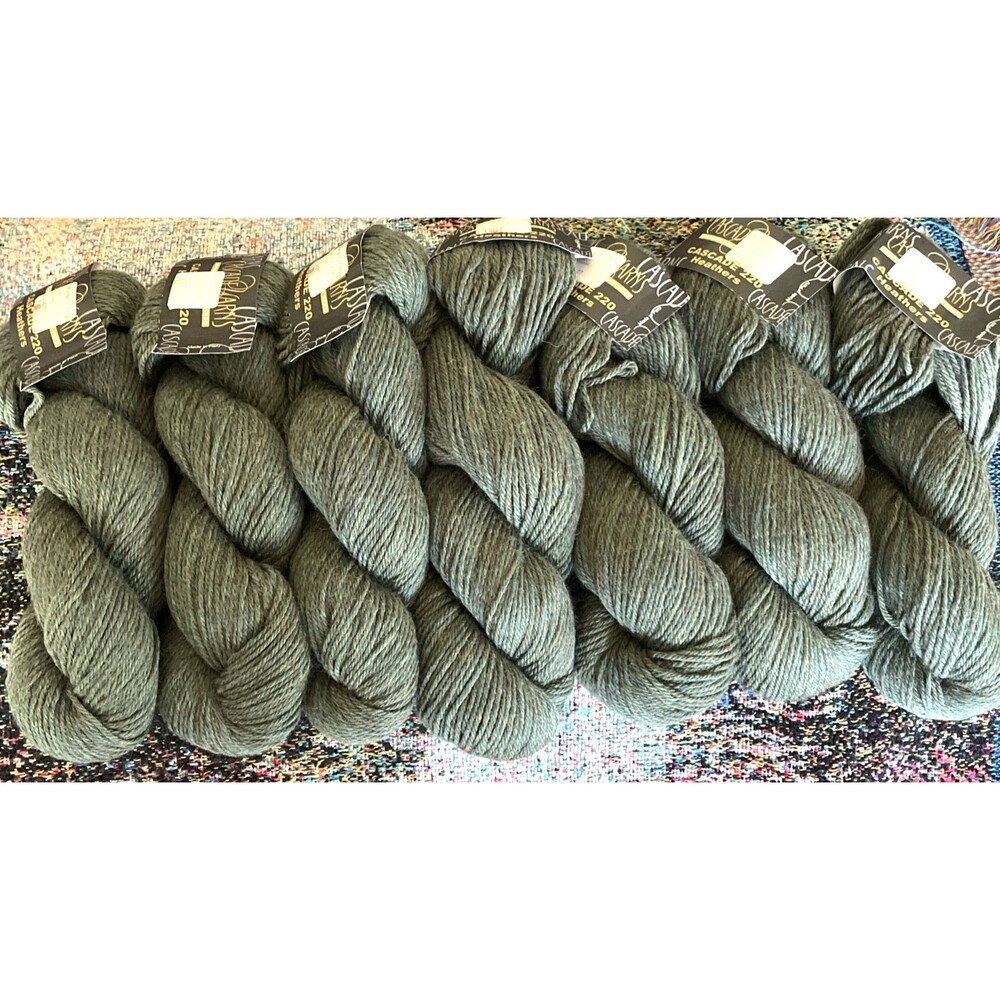 Green Peruvian Highland Wool Yarn Cascade Yarns 220 7 Skeins Heathers